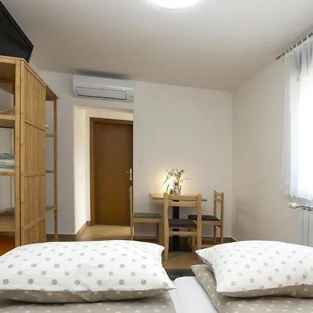 Village House St. Michael Apartament *